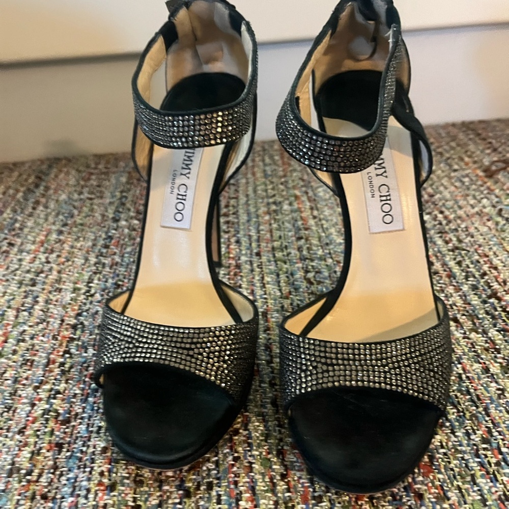 Jimmy Choo, 38